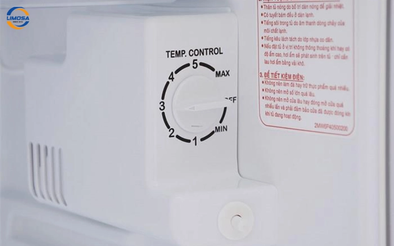 Sử dụng núm chỉnh nhiệt độ để chỉnh nhiệt ngăn mát