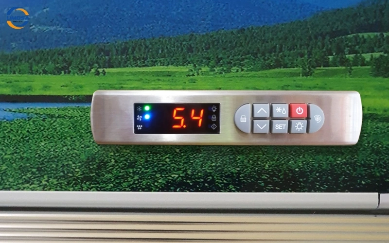 Tổng quan về bảng điều khiển nhiệt độ tủ mát Sanaky 3 cánh