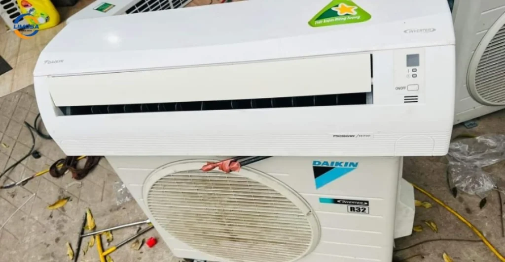 Dấu Hiệu Nhận Biết Lỗi E8 Trên Điều Hòa Daikin