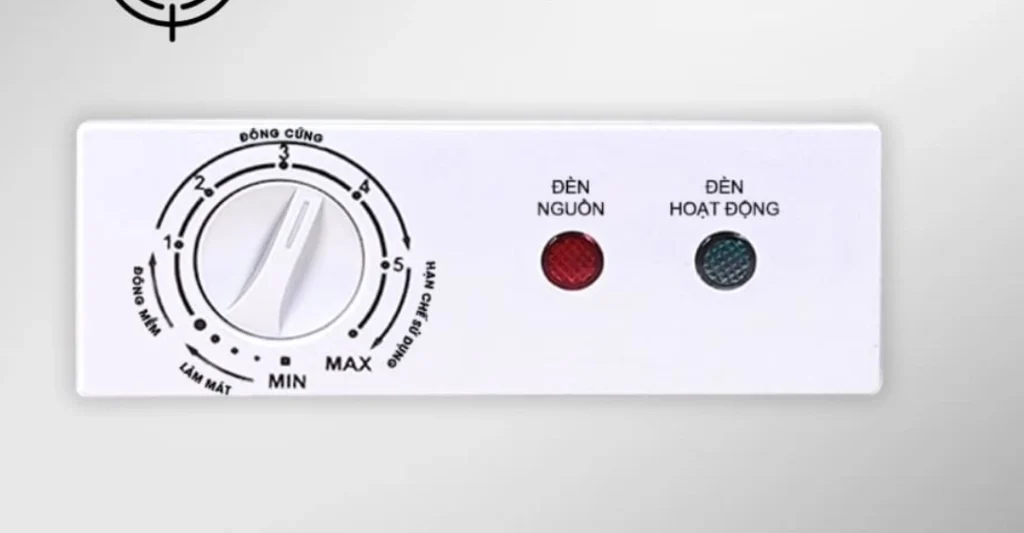 Đèn Xanh Trên Tủ Đông Sanaky Có Chức Năng Gì?