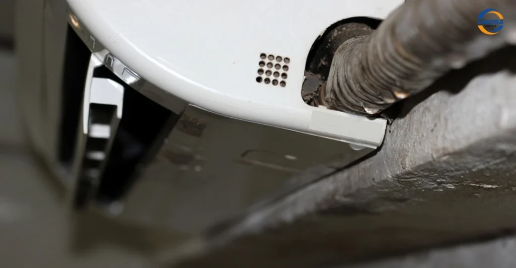 Hiện tượng máy lạnh Reetech bị chảy nước