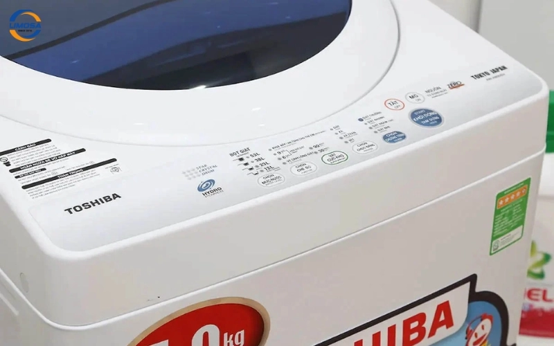 Triệu chứng thể hiện máy giặt Tosiba cửa ngang báo lỗi E64