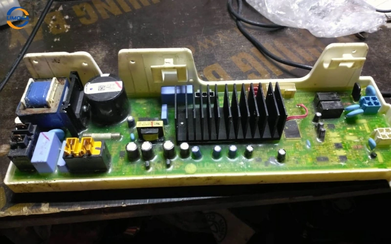 Bo mạch điều khiển gặp sự cố