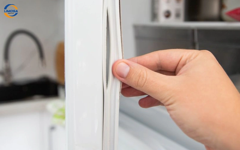 Giá thay ron tủ lạnh Sanyo và lưu ý lựa chọn dịch vụ uy tín