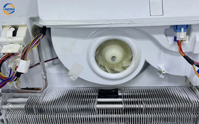 Kiểm tra và vệ sinh quạt gió, loại bỏ vật cản