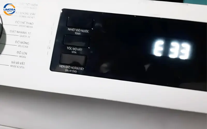 Lỗi E33 trên máy giặt Toshiba cửa ngang là gì?