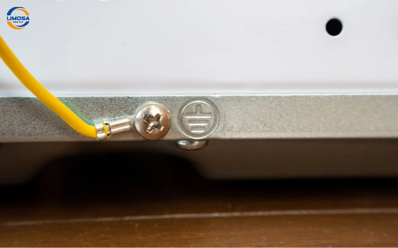 Lỗi tiếp xúc, kết nối điện (mã F002, F003)