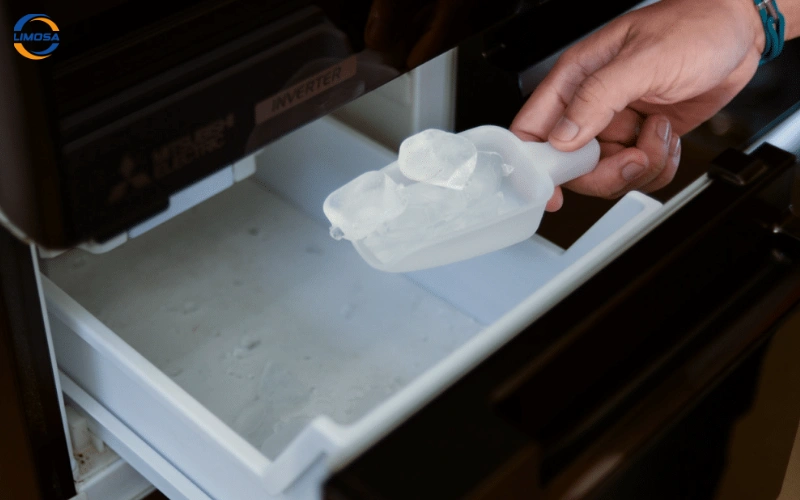 Lưu ý quan trọng khi áp dụng theo cách làm đá rơi tủ lạnh Mitsubishi tự động