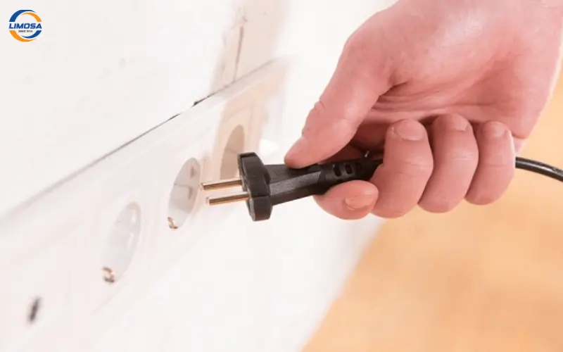 Nguyên nhân phổ biến gây ra tình trạng tủ lạnh Aqua báo lỗi E2