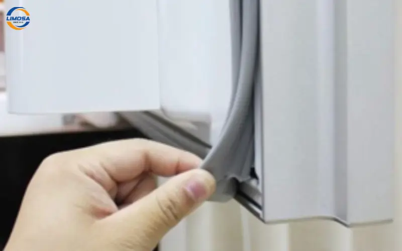 Những điều cần lưu ý khi thay ron tủ lạnh Samsung