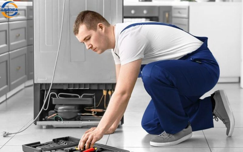 Vệ sinh, kiểm tra và thay thế quạt gió tủ lạnh Hitachi