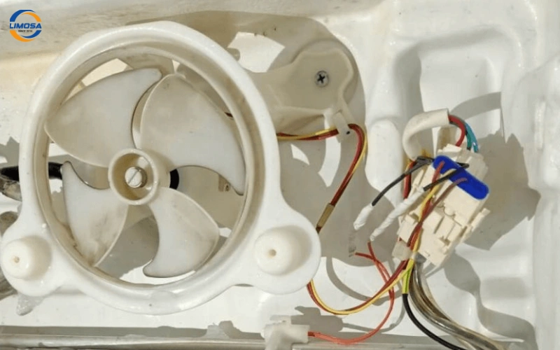 Vệ sinh quạt gió và dàn lạnh