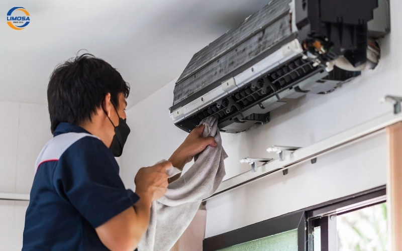 Vệ sinh và bảo dưỡng định kỳ
