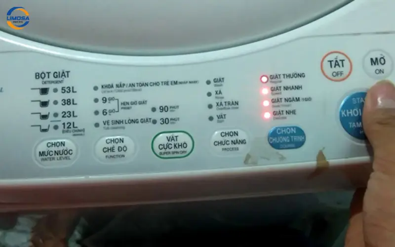 Vì sao bạn cần biết cách test lỗi máy giặt Toshiba cửa trên chính xác?