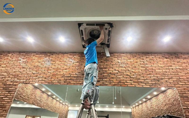 Cách liên hệ đặt lịch dịch vụ sửa máy lạnh Funiki tại nhà