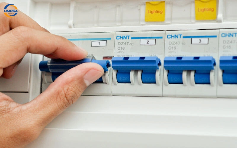 Dấu hiệu nhận biết lỗi máy lạnh Daikin báo lỗi A1