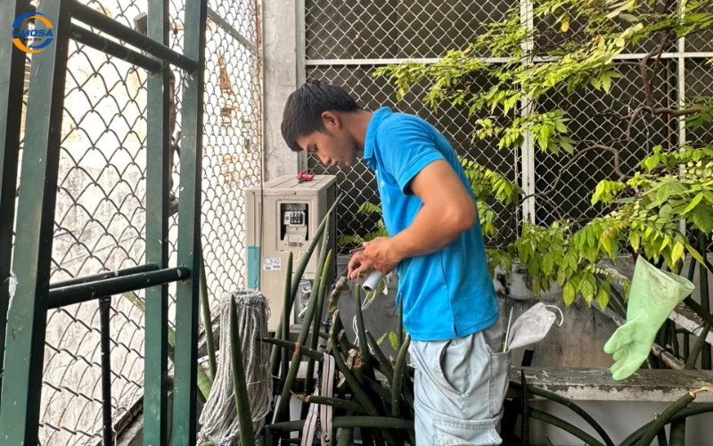 Kỹ thuật viên có chuyên môn cao, thái độ chuyên nghiệp