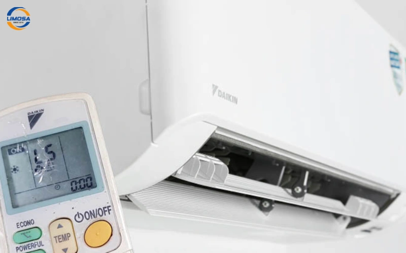 Máy lạnh Daikin inverter báo lỗi L5 do hỏng bo mạch điều khiển cục nóng