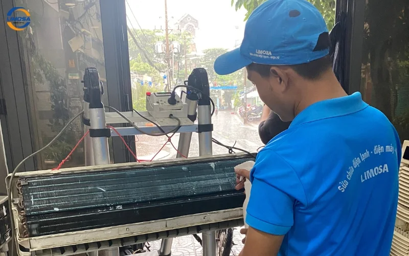 Phương thức liên hệ đặt lịch dịch vụ sửa chữa máy lạnh Comfee