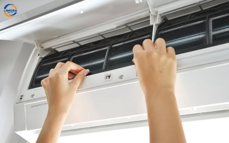 Quạt dàn lạnh máy lạnh không chạy