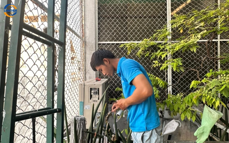 Thợ sửa máy lạnh Daikin sẵn sàng phục vụ 24/7