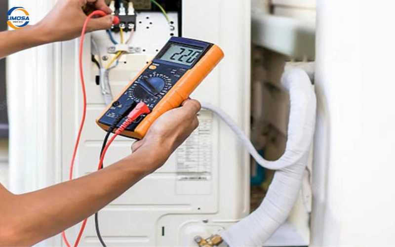 Vệ sinh hoặc thay mới aptomat chống giật