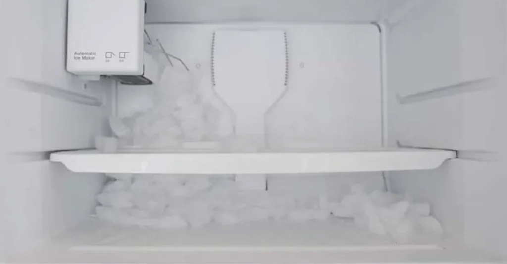 Nguyên nhân và cách khắc phục khi chảy nước ở ngăn đá