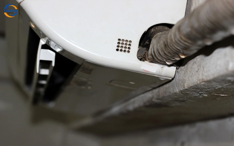 Máy lạnh Panasonic bị chảy nước là lỗi gì?