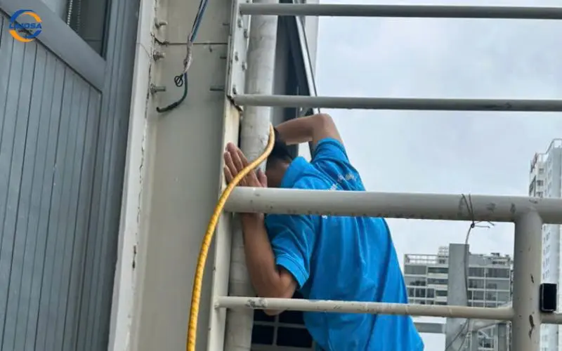 Quy trình vệ sinh máy lạnh tại nhà quận 8 của Điện Lạnh Limosa