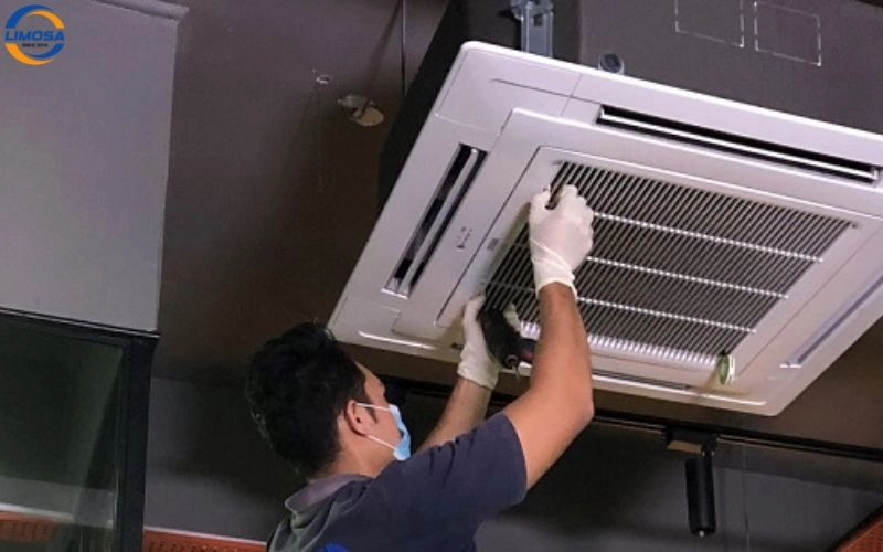 Tại sao chọn dịch vụ vệ sinh máy lạnh âm trần tại Điện Lạnh Limosa?
