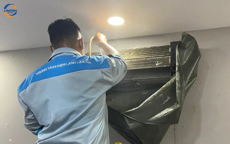 Tại sao chọn dịch vụ vệ sinh máy lạnh National tại Điện Lạnh Limosa?