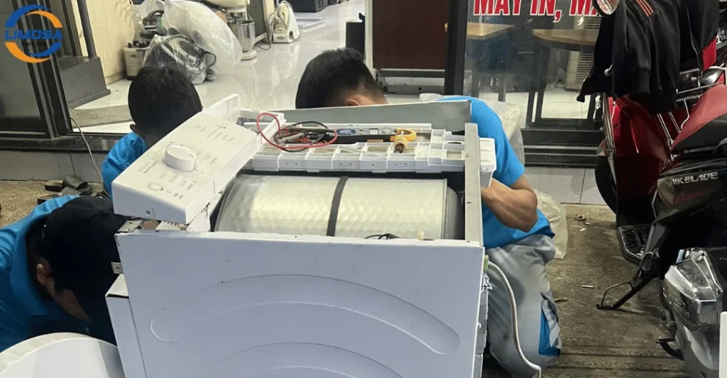 Khách hàng tin tưởng dịch vụ sửa máy giặt tại Điện Lạnh Limosa