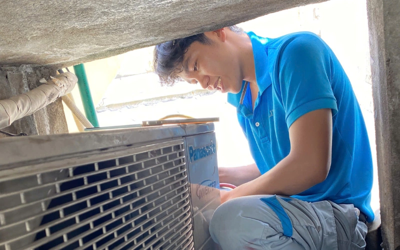 Bơm ga máy lạnh R32