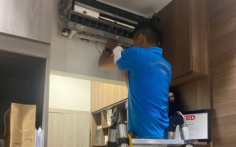 Cách nhận biết máy lạnh Hitachi cần bơm ga và dấu hiệu thiếu gas