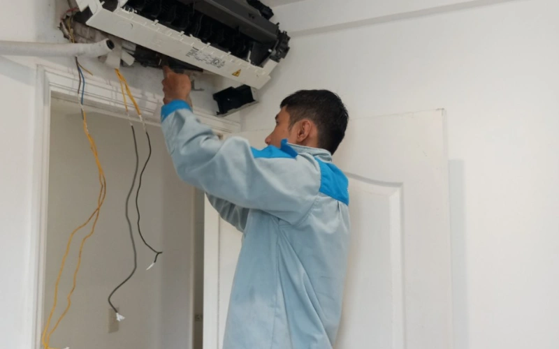 Dịch vụ tháo lắp máy lạnh LG uy tín hỗ trợ đa dạng hãng và mẫu mã