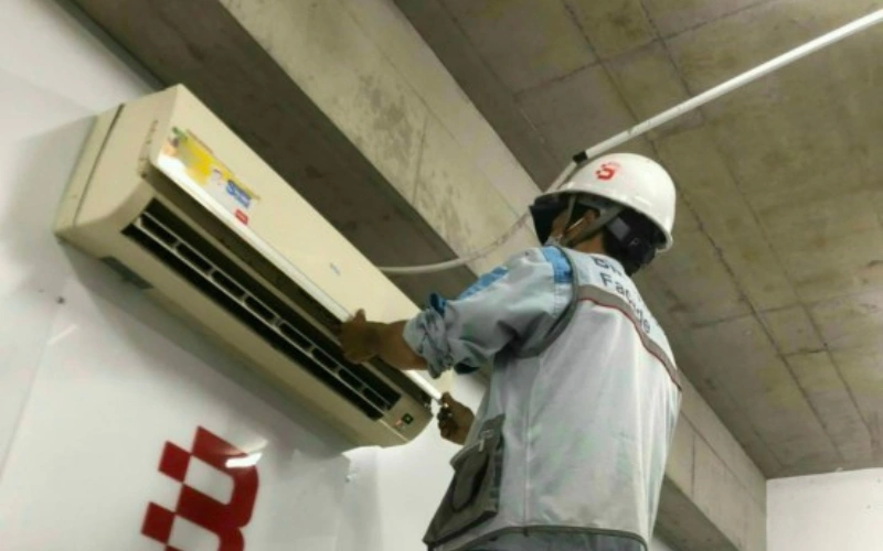 Hỗ trợ tháo lắp máy lạnh tại Hóc Môn cho mọi hãng và loại điều hòa
