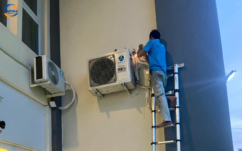 Kiểm tra đường ống thoát nước và làm sạch