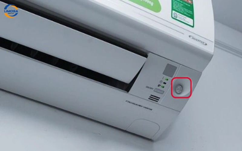 Nút nguồn vật lý trên dàn lạnh