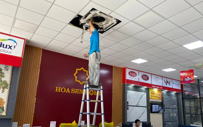 Phương thức đặt lịch dịch vụ bơm ga máy lạnh quận 3 và hỗ trợ hãng máy lạnh