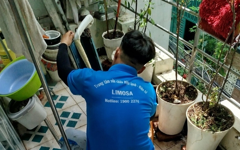 Tác hại từ việc máy lạnh comfee hết ga và lợi ích của bơm ga đúng lúc