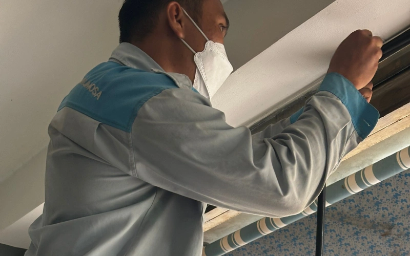 Tại sao việc tự tháo lắp máy lạnh Midea tại nhà là rủi ro?