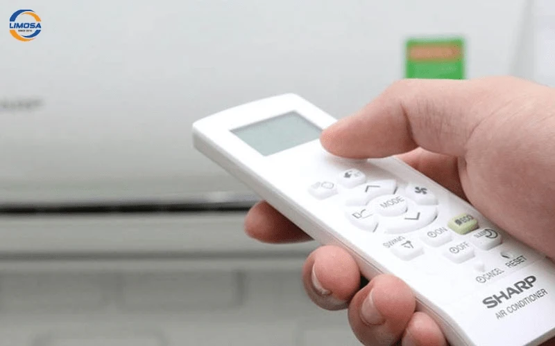 Khi nào nên sử dụng nút Display máy lạnh Sharp?