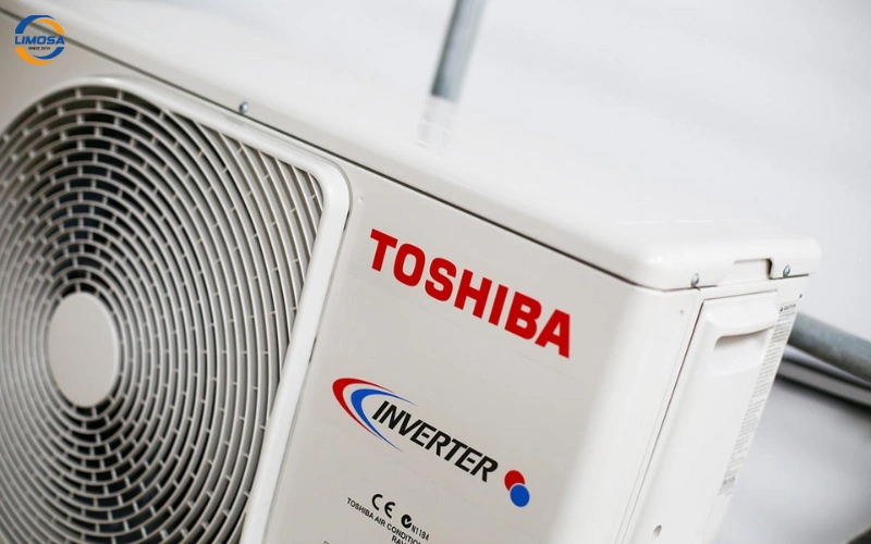 Máy lạnh Toshiba báo lỗi 11 do chân điều khiển ON/OFF quạt trên board mạch không có nguồn