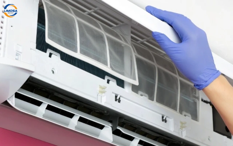 Máy lạnh Toshiba báo lỗi 7F do đường ống dẫn khí bị tắc nghẽn hoặc uốn cong